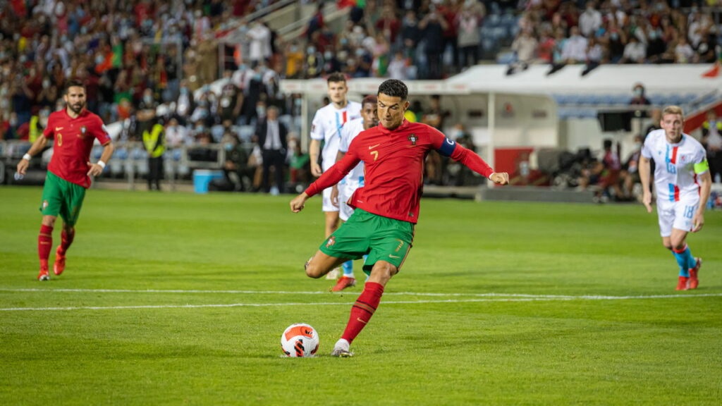 Cristiano Ronaldo teria vaga na Seleção Brasileira?