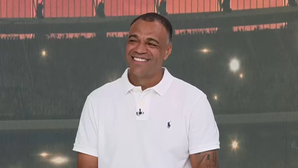 Denílson diz que televisão é mais vaidosa do que futebol