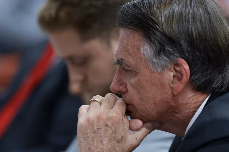 PGR: Bolsonaro reconheceu ter discutido adoção de medidas excepcionais