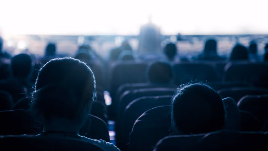 Três filmes com reviravoltas tão absurdas que você vai querer assistir de novo para entender tudo