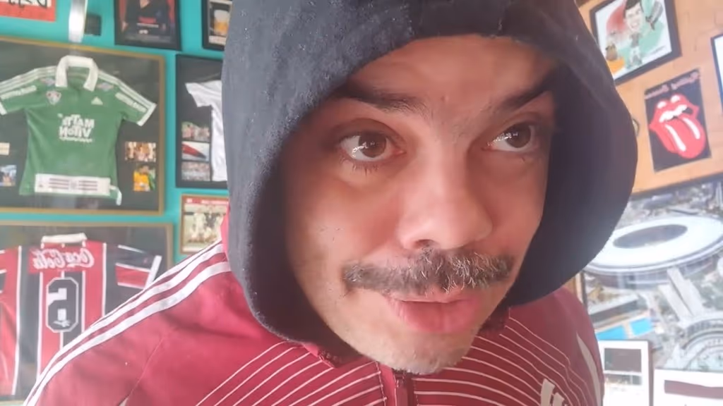 Comentarista da Cazé TV polemiza com fala sobre goleiro sul-coreano