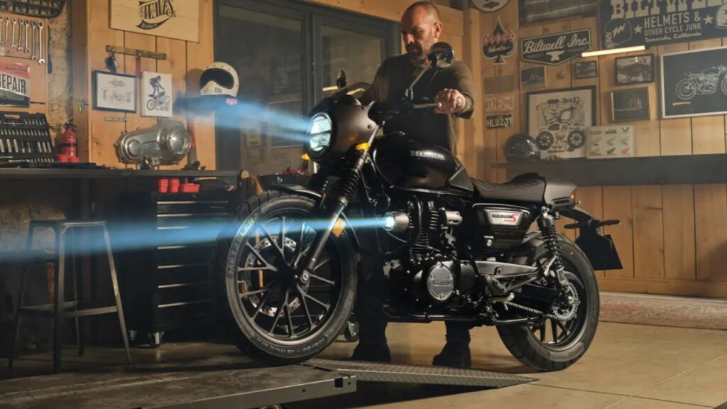 Motocicleta rival da Royal Enfield que roda até 47 km com 1 litro e surpreende