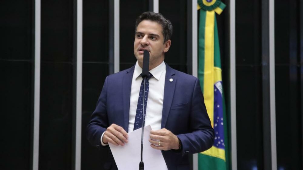 Deputados querem urgência a projeto para punir gestor que não executar emendas