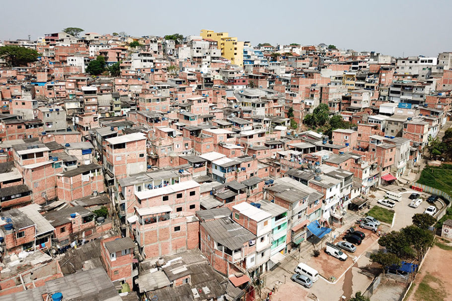 Populismo, zoneamento urbano e a crise da moradia no Brasil