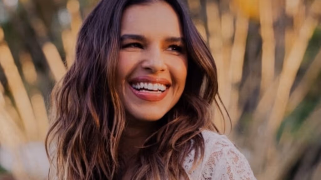 Mariana Rios se emociona ao descobrir sexo de seu 1º filho