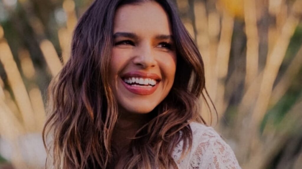 Mariana Rios se emociona ao descobrir sexo de seu 1º filho