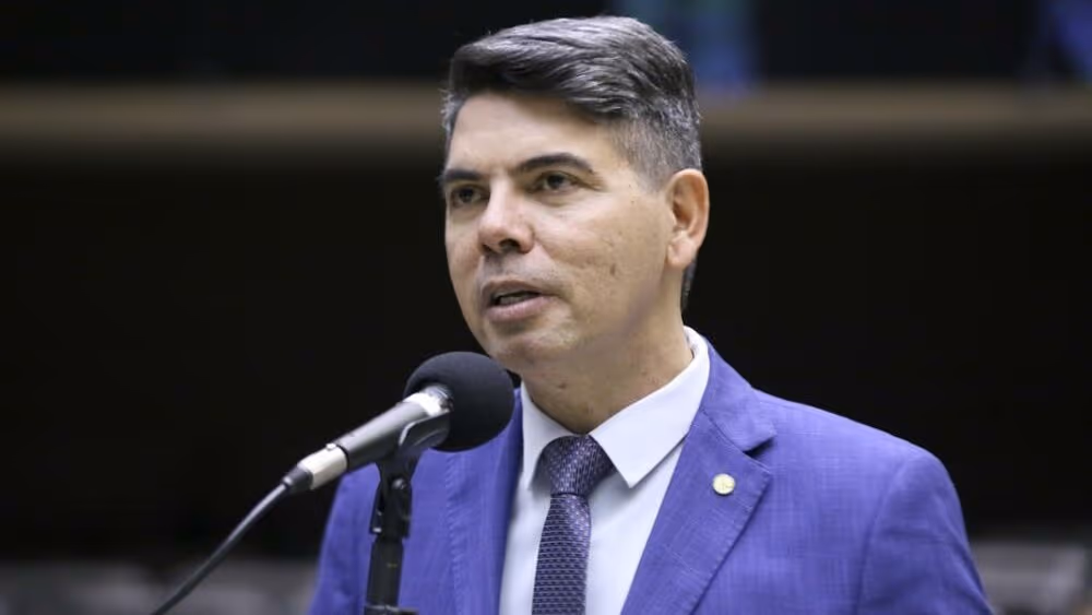 Deputado quer moção de repúdio a posição do Itamaraty sobre ataque no Irã