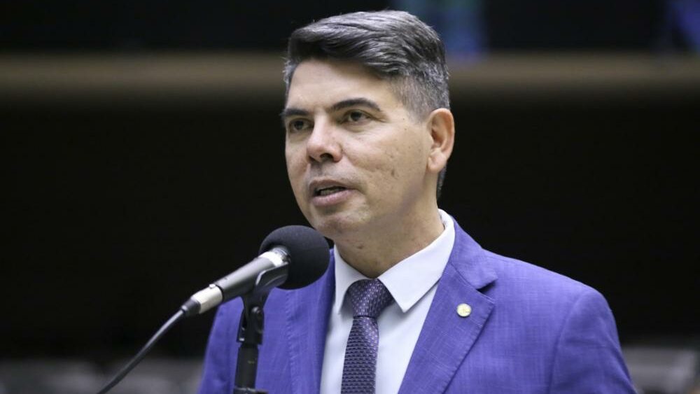 Deputado quer moção de repúdio a posição do Itamaraty sobre ataque no Irã