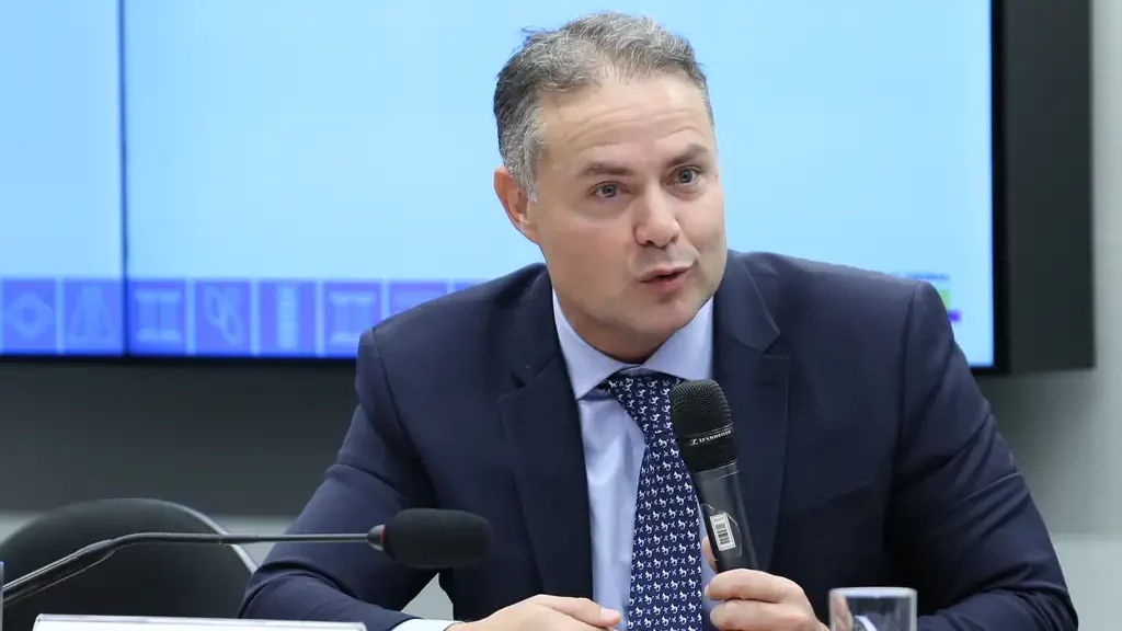 Ministro defende criação de federação entre MDB e Republicanos