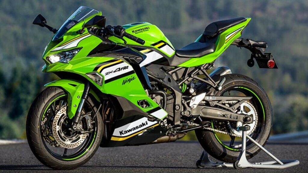 A esportiva mais tecnológica da Kawasaki com preço abaixo do esperado
