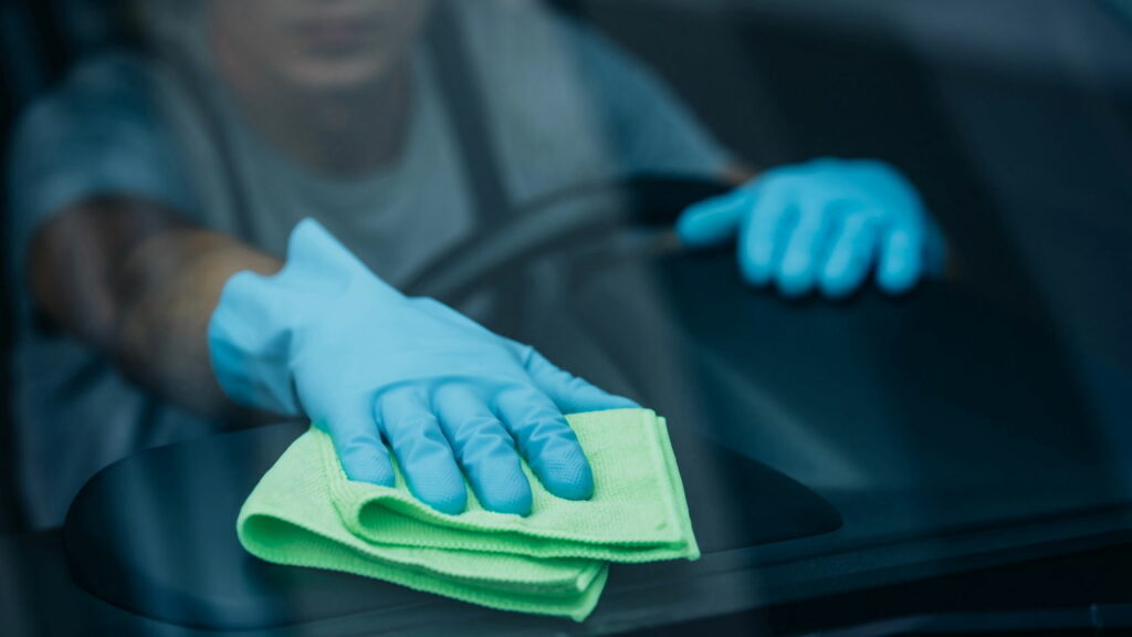 Esses erros ao usar o desembaçador do carro podem comprometer sua segurança