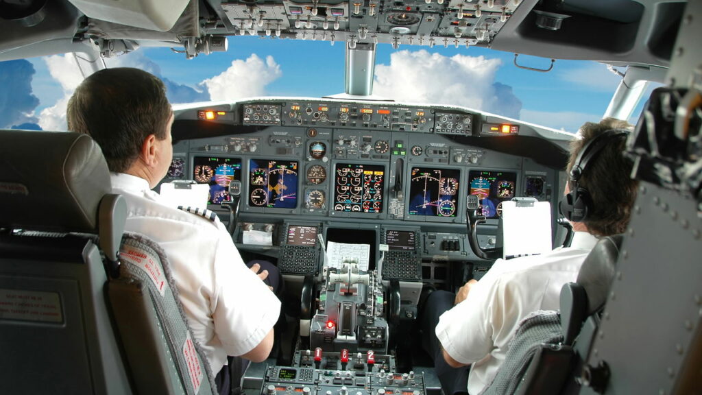 Precisa de CNH para ser piloto de avião no Brasil?