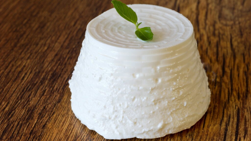 Este queijo está na dieta de quem vive mais e você ignora
