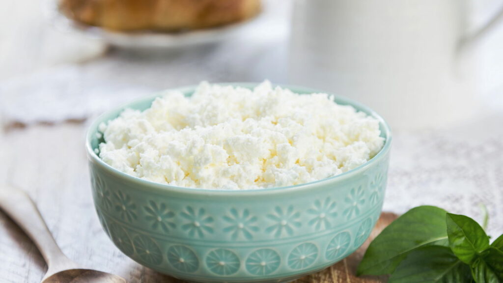 Este queijo está na dieta de quem vive mais e você ignora