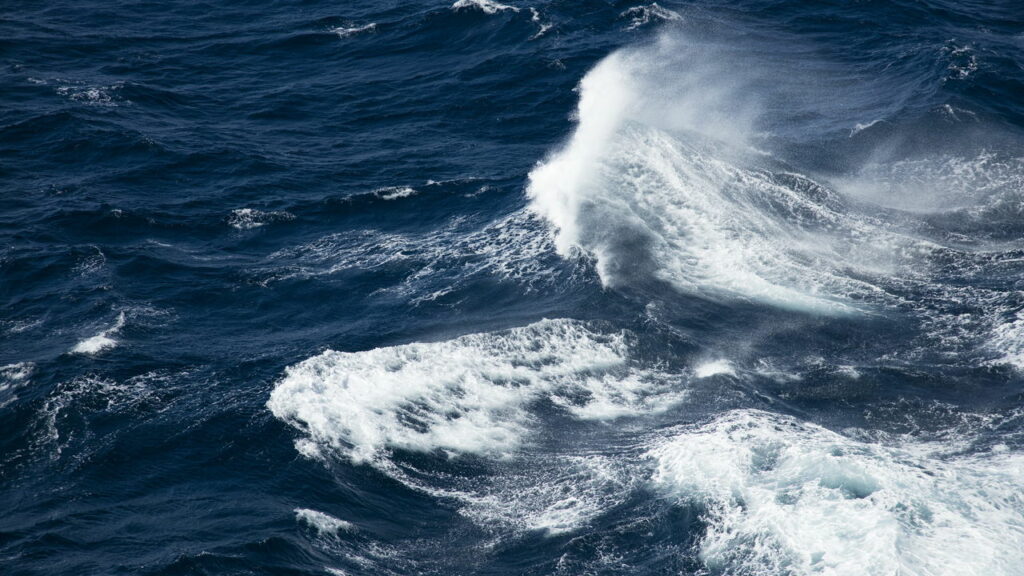 Mares leitosos são o fenômeno mais misterioso que já aconteceu nos oceanos