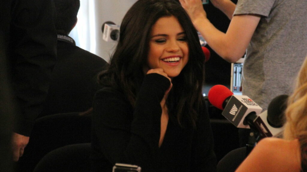 Selena Gomez retorna para “Os Feiticeiros de Waverly Place: Nova Geração”