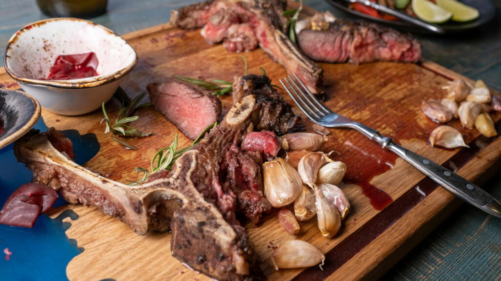 Como reaproveitar sobras do churrasco em receitas para o café da manhã