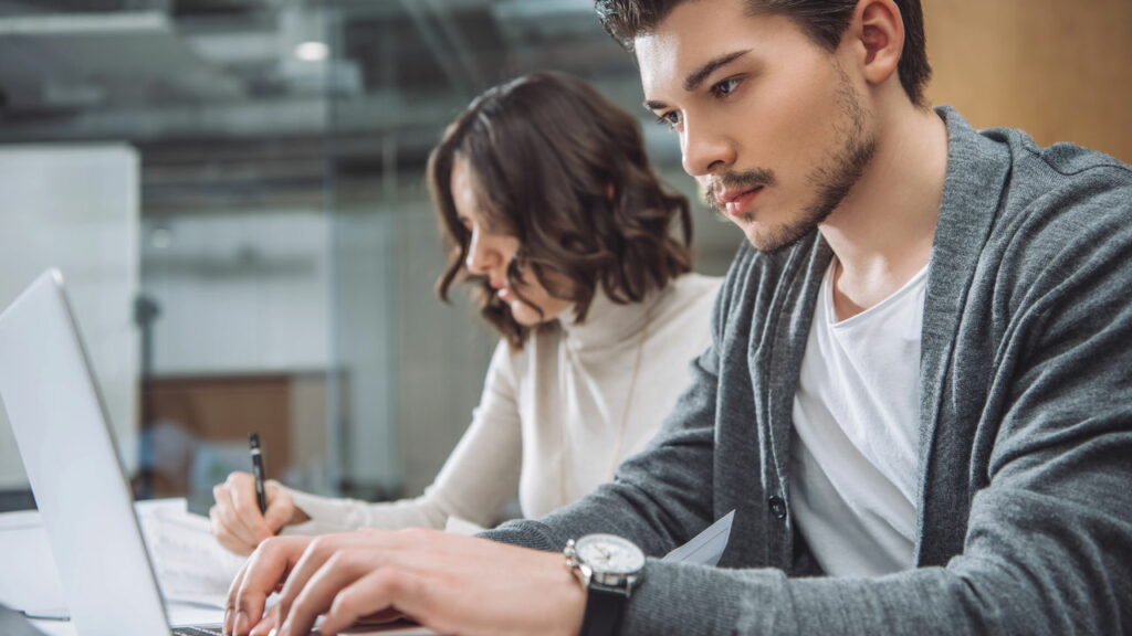 7 profissões em alta que valorizam criatividade mais do que diplomas