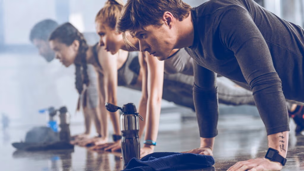 Academia em casa funciona com equipamentos baratos que trabalham corpo todo