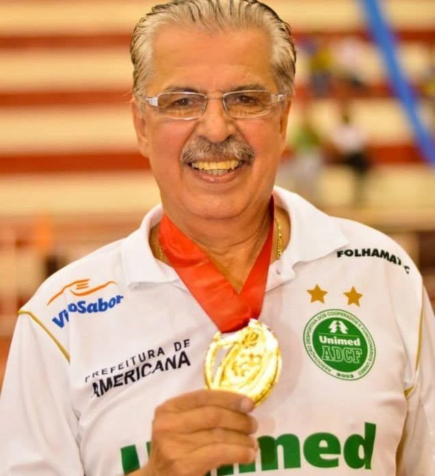 Morre Antônio Vendramini, lenda do basquete feminino