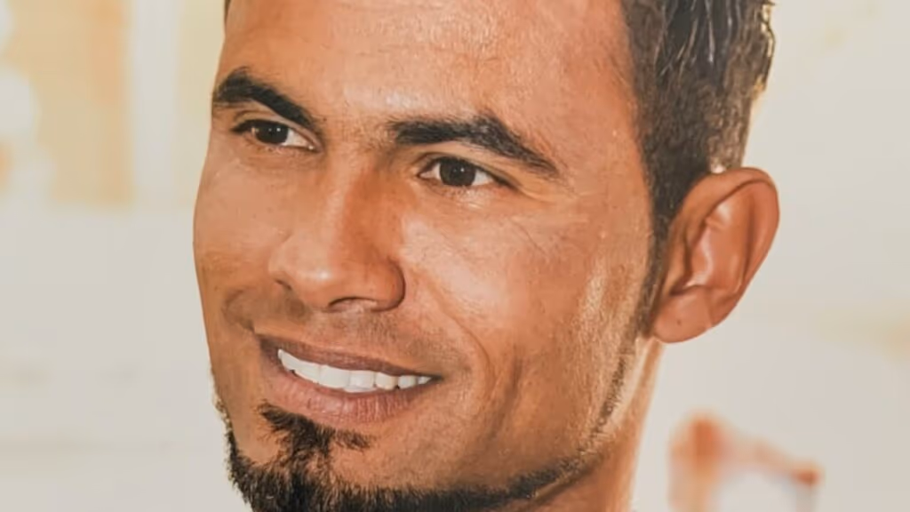 Goleiro Bruno é acusado de dever pensão para o filho