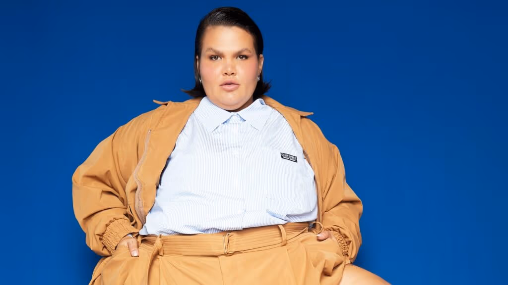 Thais Carla mostra barriga após cirurgia bariátrica