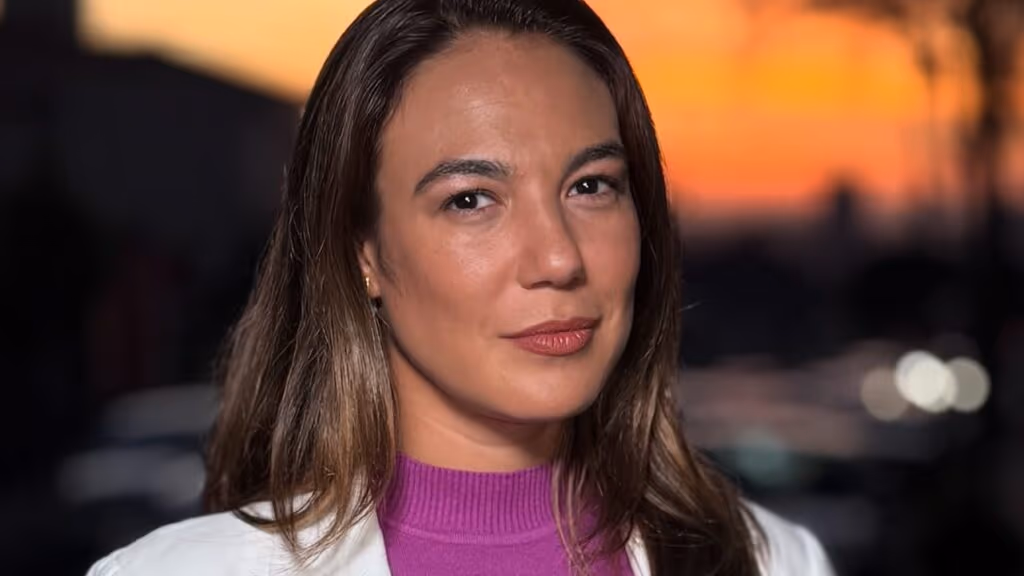 Record se pronuncia sobre agressão à repórter Grace Abdou
