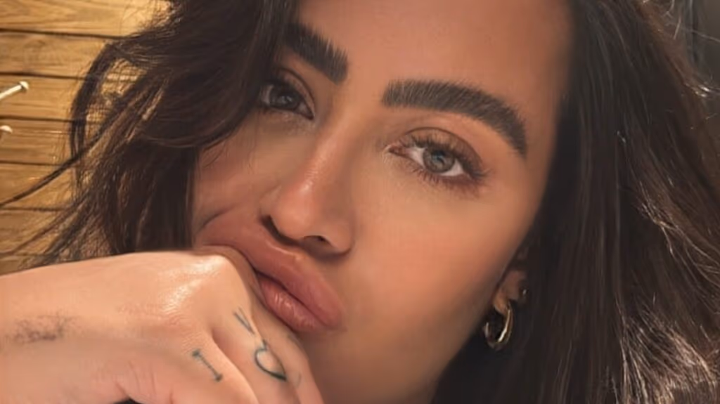 Rafaella Santos fala de gravidez e exposição na mídia