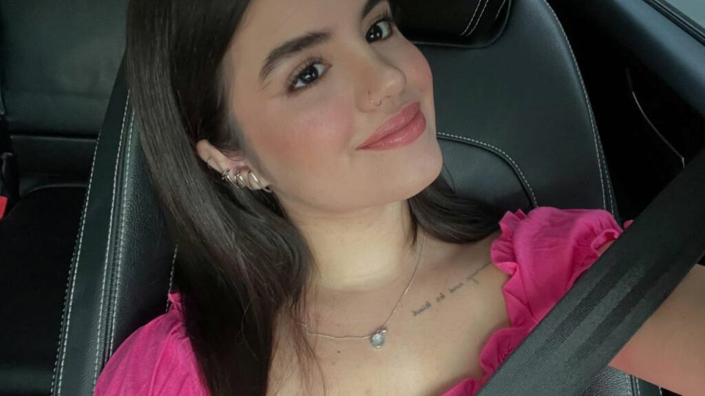 Ex-chiquititas anuncia gravidez não planejada