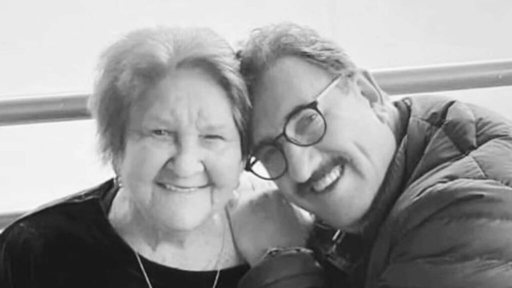Ratinho rompe o silêncio sobre a morte da mãe