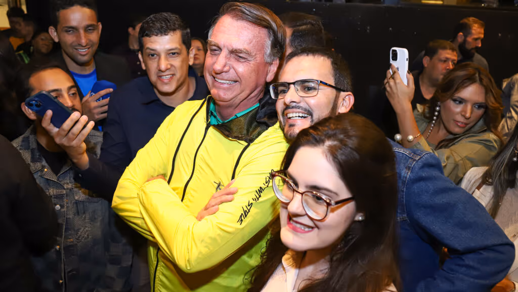 Bolsonaro se compara a Trump ao agradecer ao “ilustre amigo”