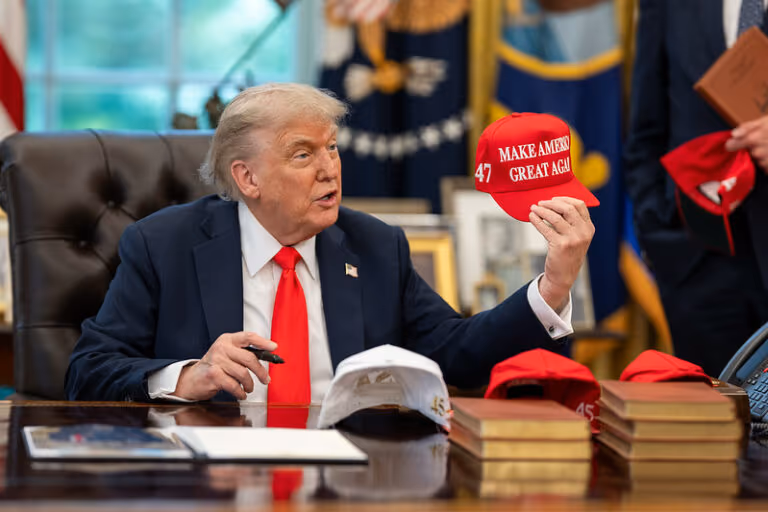 Crusoé: Trump confirma envio de sistemas de defesa Patriot para a Ucrânia