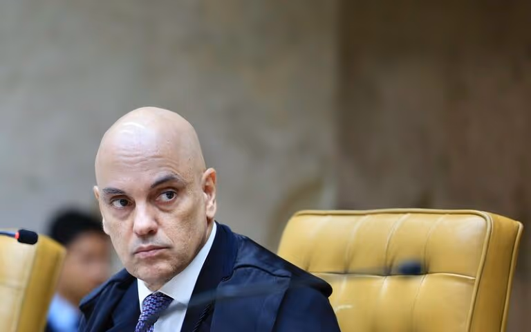 Moraes é intimado mais uma vez pela Justiça dos EUA