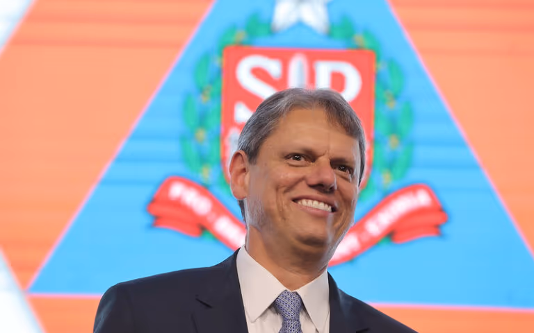 PSOL protocola pedido de impeachment de Tarcísio na Alesp
