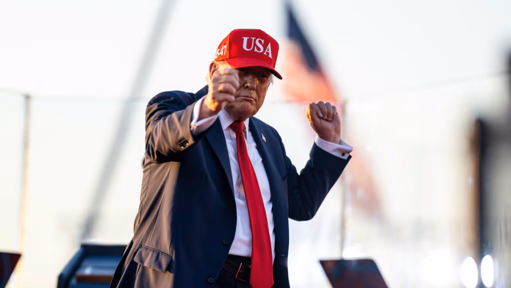 Visto americano ficará mais caro com tarifa extra sancionada por Trump