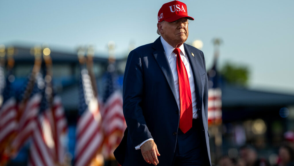 Trump cita “ordens de censura” e Bolsonaro ao impor tarifas de 50% ao Brasil