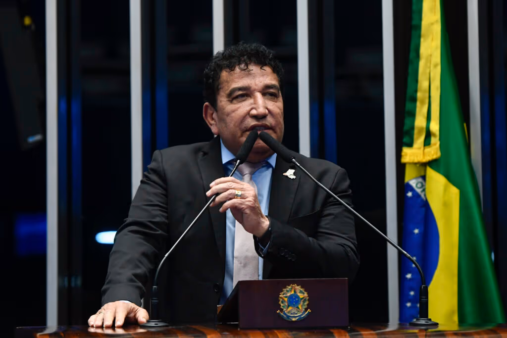 Malta protocola pedido para suspender recesso parlamentar por Master