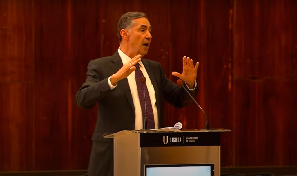 Barroso tenta justificar decisão do STF sobre redes sociais