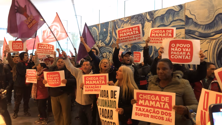 Boulos celebra invasão de banco na Faria Lima: “Pra cima!”