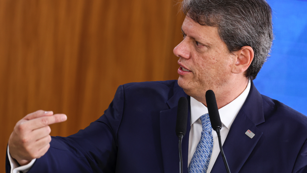 Crusoé: É Tarcísio que vai pagar pela tarifa de Trump?