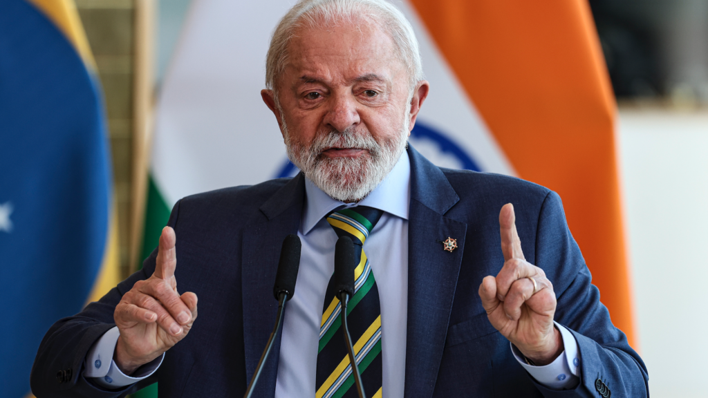 Aprovação de Lula supera numericamente desaprovação, aponta AtlasIntel