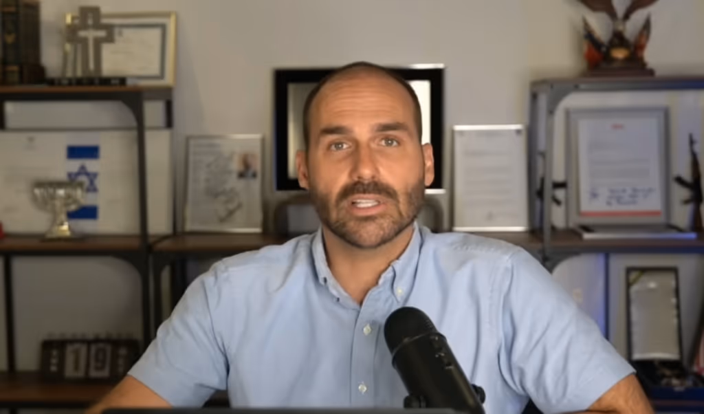 Eduardo desafia Moraes a enquadrar “nossa quadrilha”