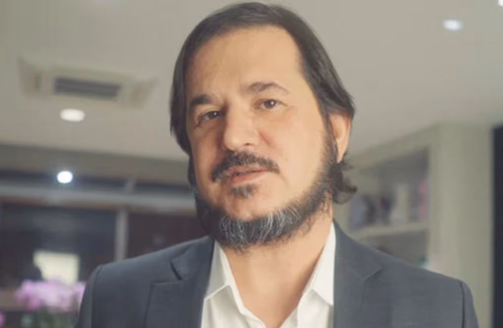 Presidente do União cobra Lula por negociação: “Devia ligar para Trump”