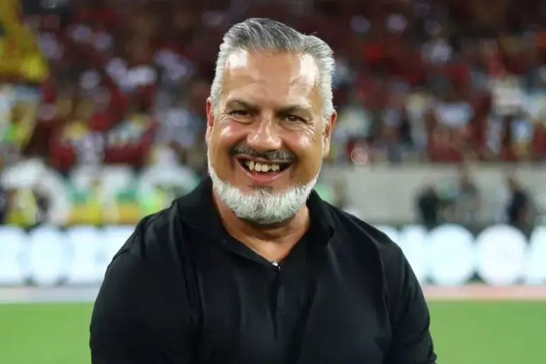 Crise no Flamengo: Reunião pode definir saída de Boto após veto de contratação