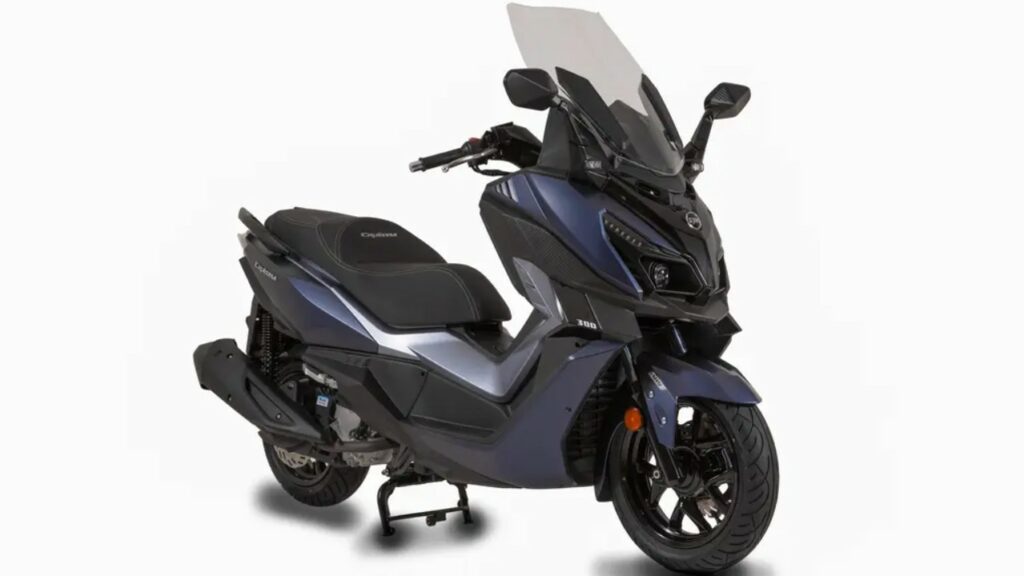 A moto mais econômica e moderna entre as scooters premium em 2025