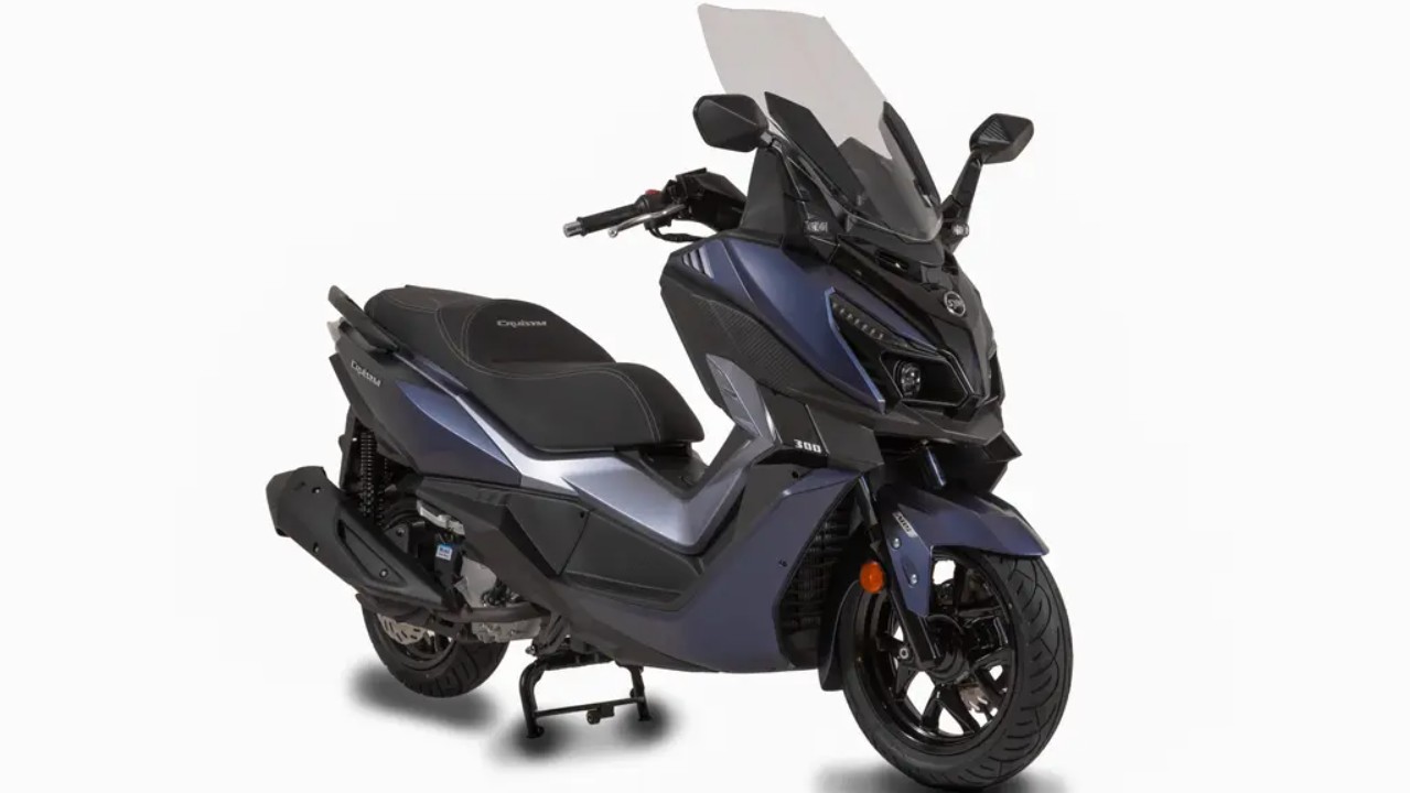 A moto mais econômica e moderna entre as scooters premium em 2025