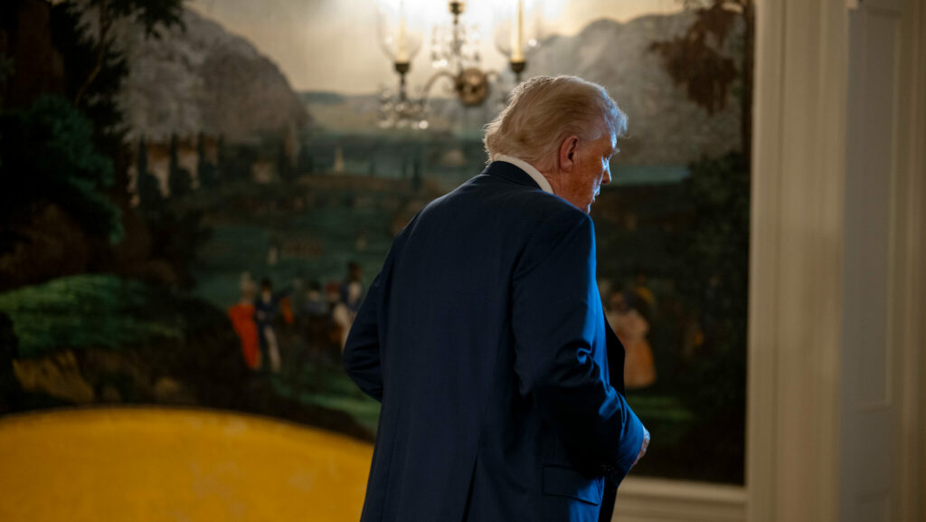 Trump defende rendição do Hamas como solução para a crise humanitária em Gaza