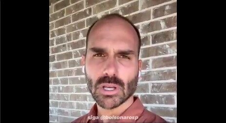 Crusoé: Poupado por Moraes, Eduardo segue com suas articulações