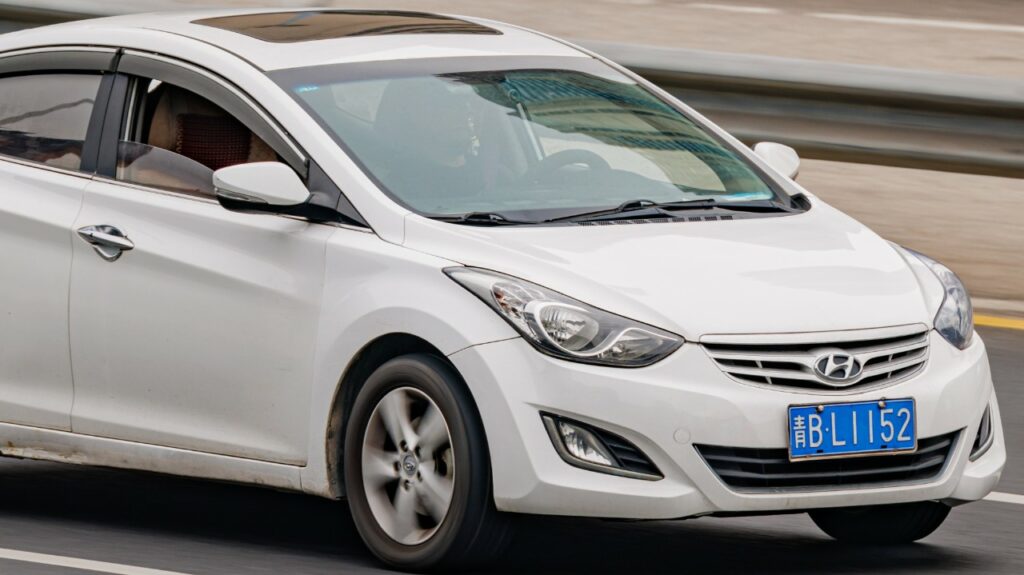 Quanto custa manter um Elantra, um sedã de luxo acessível em 2025