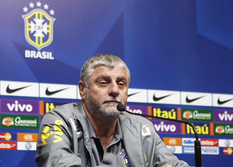 Flamengo demite José Luiz Runco após vazamento de mensagem